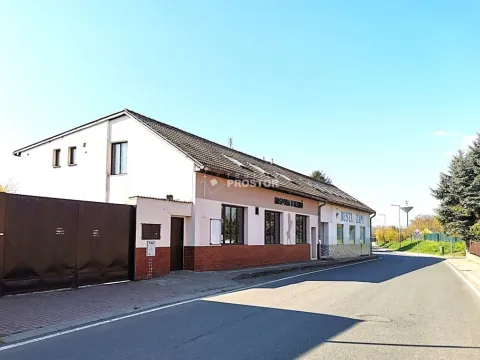 Prodej obchodního prostoru, Zápy, 260 m2