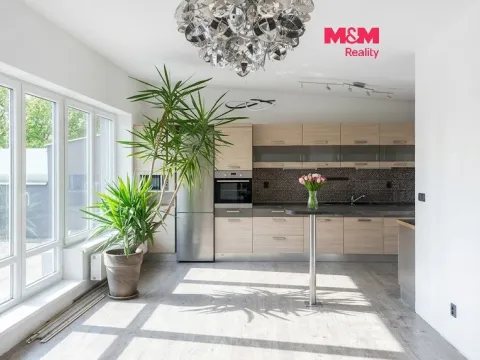 Pronájem atypického bytu, Strakonice - Strakonice I, Mlýnská, 92 m2