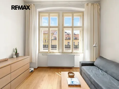 Prodej bytu 1+1, Praha - Karlín, Prvního pluku, 39 m2
