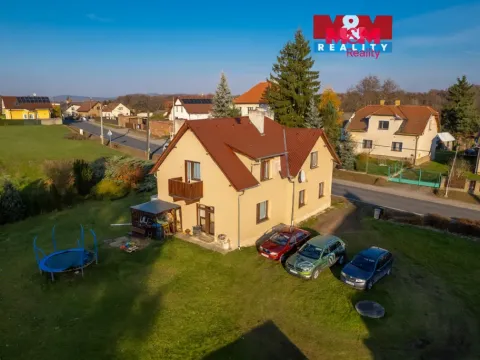 Prodej rodinného domu, Lochovice, 180 m2