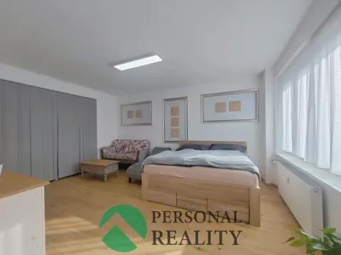 Pronájem bytu 1+kk, Mariánské Lázně, Husova, 35 m2