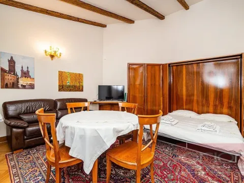 Pronájem bytu 1+kk, Praha - Vinohrady, Italská, 41 m2