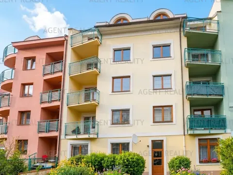 Pronájem bytu 2+kk, Praha - Břevnov, Slavníkova, 57 m2