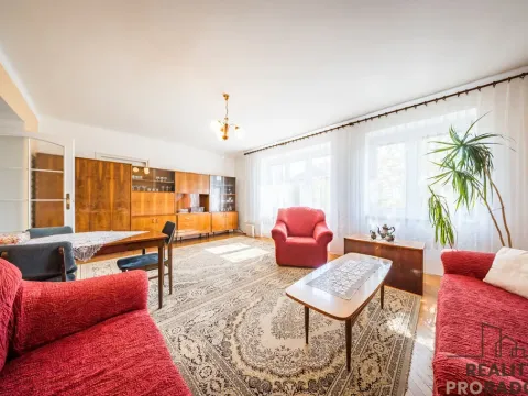 Prodej bytu 3+1, Hodonín, nám. B. Martinů, 71 m2