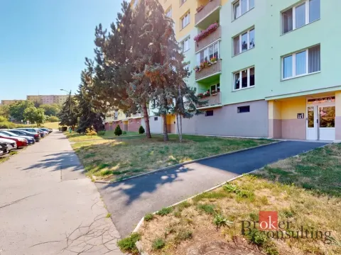 Prodej bytu 3+1, Chomutov, Pod Břízami, 59 m2