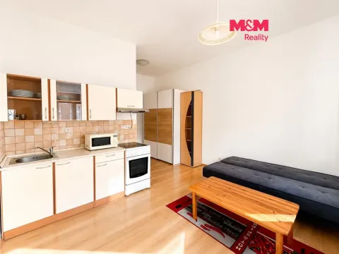 Pronájem bytu 1+kk, Hradec Králové - Kukleny, Pražská třída, 23 m2