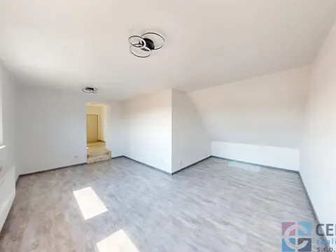 Pronájem bytu 1+1, Jenišovice, 37 m2