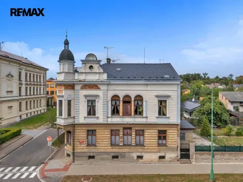 Pronájem bytu 3+1, Chlumec nad Cidlinou - Chlumec nad Cidlinou IV, Smetanova, 98 m2