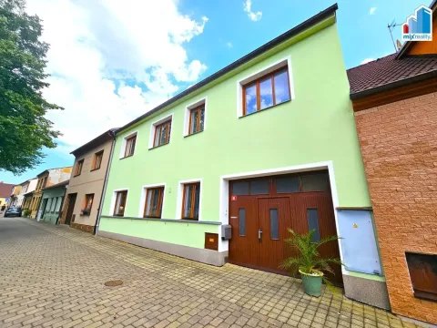 Pronájem bytu 4+1, Švihov, nám. T. G. Masaryka, 120 m2