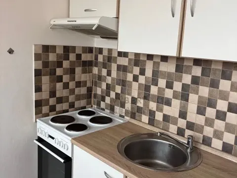 Pronájem bytu 1+1, Bílina, Teplická, 26 m2