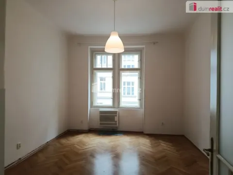 Pronájem bytu 1+kk, Praha - Vršovice, Na spojce, 29 m2