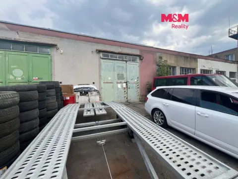 Pronájem obchodního prostoru, Louny, 5. května, 93 m2