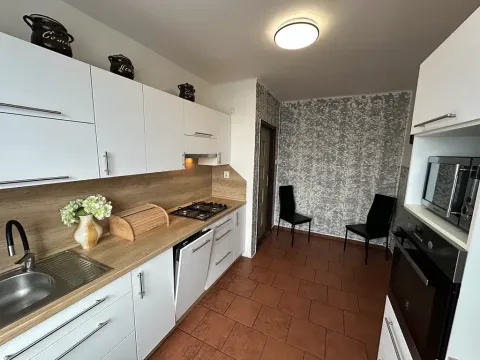 Prodej bytu 3+1, Bílina, Studentská, 74 m2