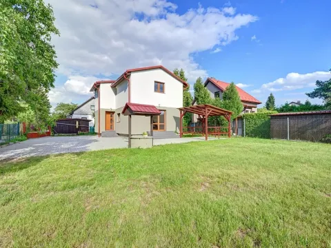 Pronájem chaty, Svojetice, V Zátiší, 86 m2