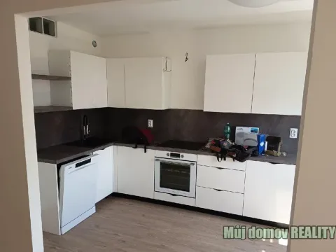 Pronájem bytu 2+kk, Praha - Strašnice, 67 m2