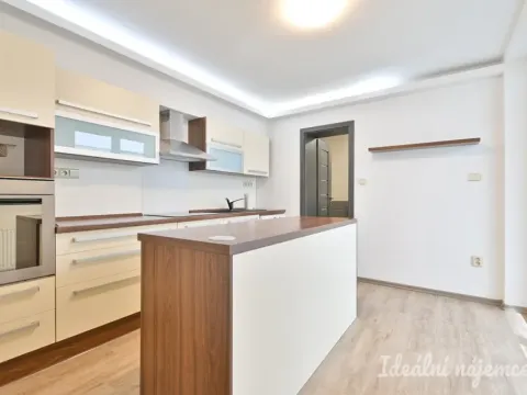 Pronájem bytu 5+kk, Ořechov, Polní, 150 m2