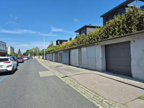 Pronájem garáže, Brno, Rezkova, 15 m2