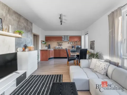 Prodej bytu 2+kk, Lavičky, 62 m2