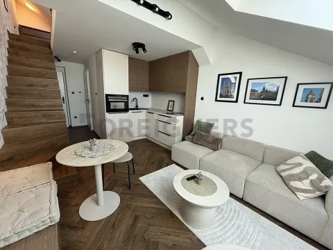 Pronájem bytu 1+kk, Hradec Králové, Eliščino nábřeží, 35 m2
