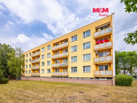 Prodej bytu 2+1, Lázně Bohdaneč, Na Lužci, 60 m2