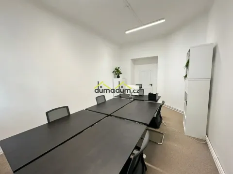 Prodej kanceláře, Praha, Pernerova, 88 m2