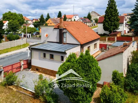 Prodej rodinného domu, Chlumčany, Komenského, 196 m2
