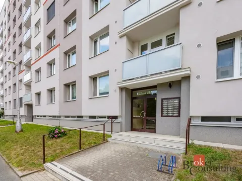 Prodej bytu 2+kk, Hradec Králové - Třebeš, Milady Horákové, 69 m2