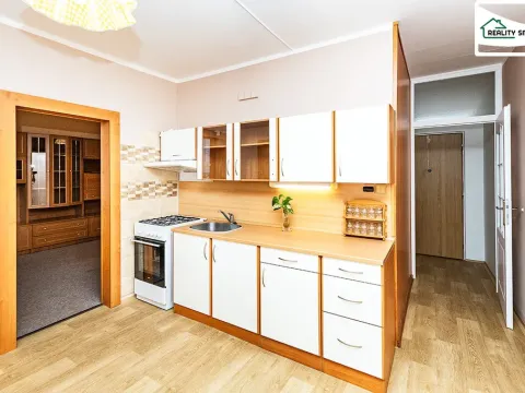 Prodej bytu 1+1, Cheb, Matěje Kopeckého, 36 m2