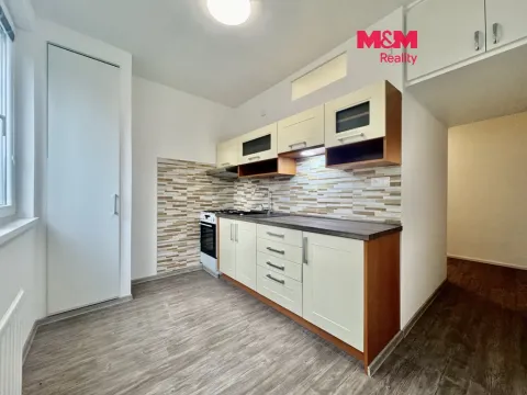 Pronájem bytu 2+1, Karviná - Hranice, Bratr. Veverkových, 52 m2