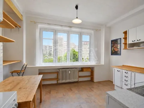 Pronájem bytu 2+1, Praha - Vršovice, Čeljabinská, 70 m2