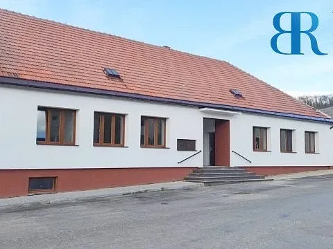 Pronájem obchodního prostoru, Přestavlky, 142 m2