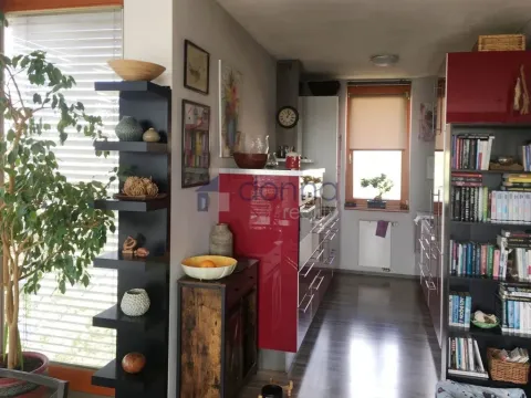 Pronájem bytu 2+kk, Praha, Květinková, 70 m2