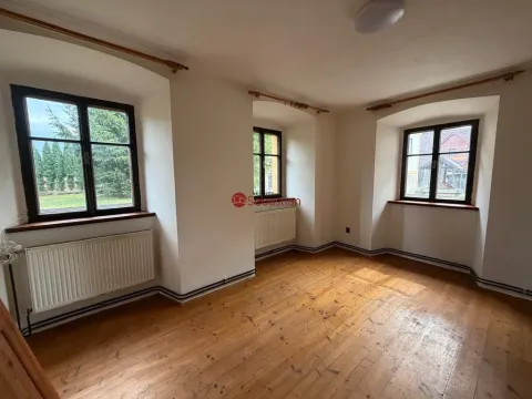 Pronájem bytu 1+kk, Jestřebí, 26 m2