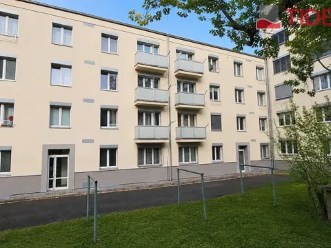 Pronájem bytu 1+kk, Praha - Břevnov, Nad Kajetánkou, 26 m2