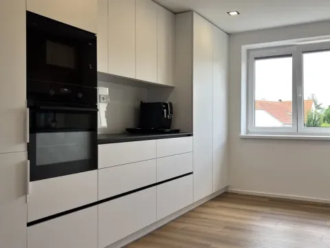 Prodej bytu 2+1, Zbůch, Plzeňská, 49 m2