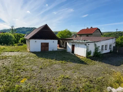 Prodej komerčního pozemku, Roztoky, 2151 m2