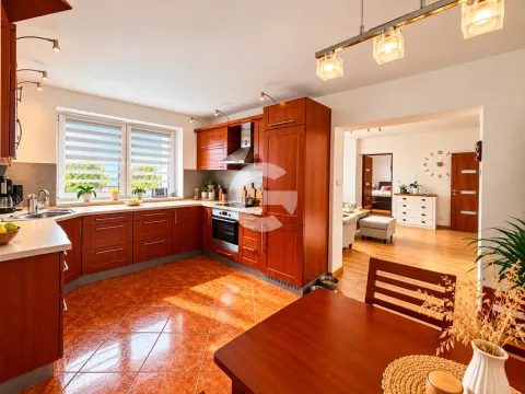 Prodej rodinného domu, Kostelec u Holešova, 180 m2