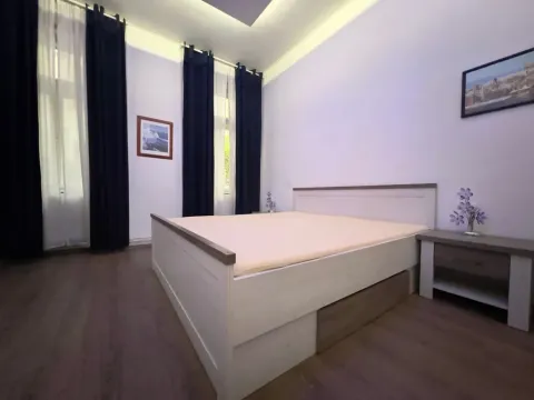 Pronájem bytu 3+1, Praha - Nové Město, Pštrossova, 100 m2