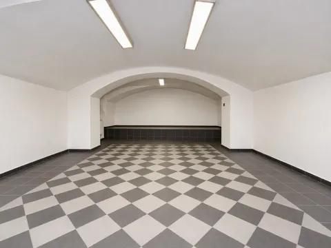 Pronájem skladu, Praha - Vinohrady, Italská, 108 m2