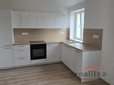 Pronájem bytu 4+kk, Opava - Město, Nákladní, 107 m2