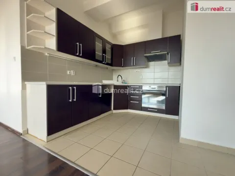 Pronájem bytu 4+kk, Chlumec, Holubova, 100 m2