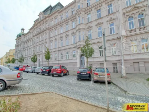 Pronájem bytu 3+1, Znojmo, náměstí Republiky, 96 m2