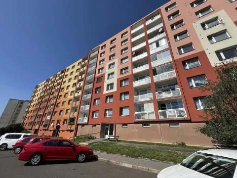 Prodej bytu 1+1, Ústí nad Labem - Severní Terasa, Kmochova, 33 m2