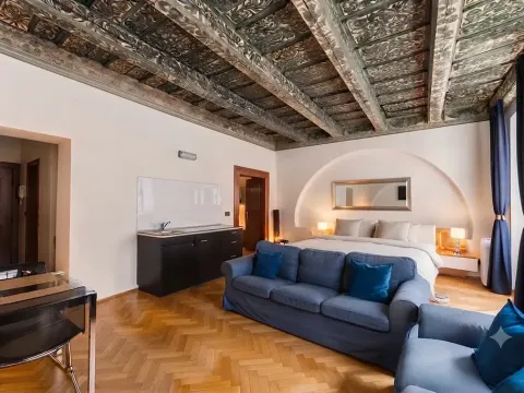 Prodej bytu 2+kk, Praha - Malá Strana, Tomášská, 57 m2