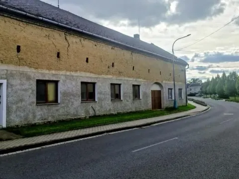 Prodej rodinného domu, Loučany, 250 m2