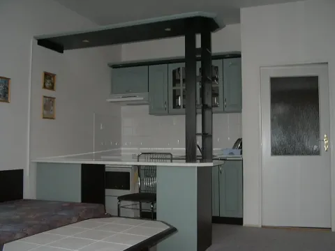 Pronájem bytu 1+kk, Hostivice, Školská, 28 m2