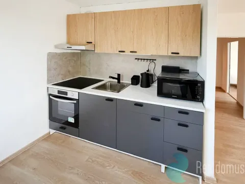 Pronájem bytu 2+kk, Benešov, Konopišťská, 40 m2