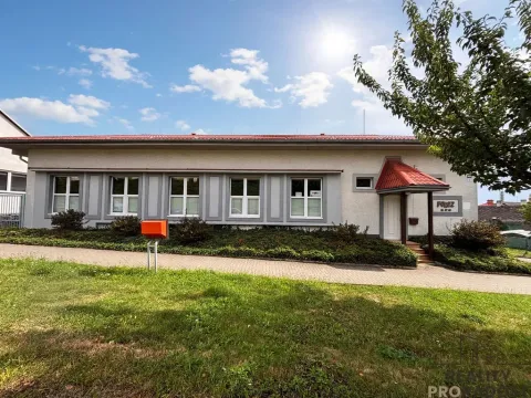 Prodej komerční nemovitosti, Šternberk, Svatoplukova, 244 m2