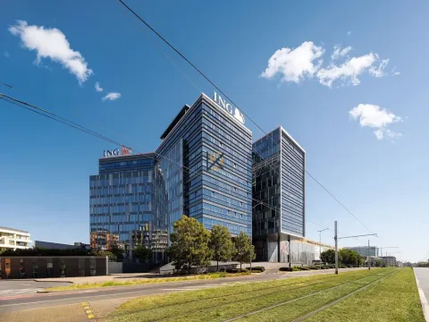 Pronájem kanceláře, Praha - Libeň, Českomoravská, 548 m2