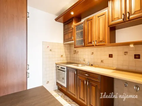 Pronájem bytu 2+kk, Praha, Na Komořsku, 45 m2